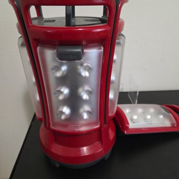 Coleman Quad Lantern LED 190 Lumens 4 Removable Lights - Picture 5 of 5